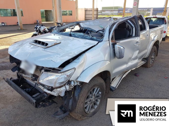 TOYOTA HILUX CD 14/14